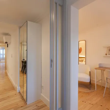 Flh Alluring Design S Bento * Lissabon